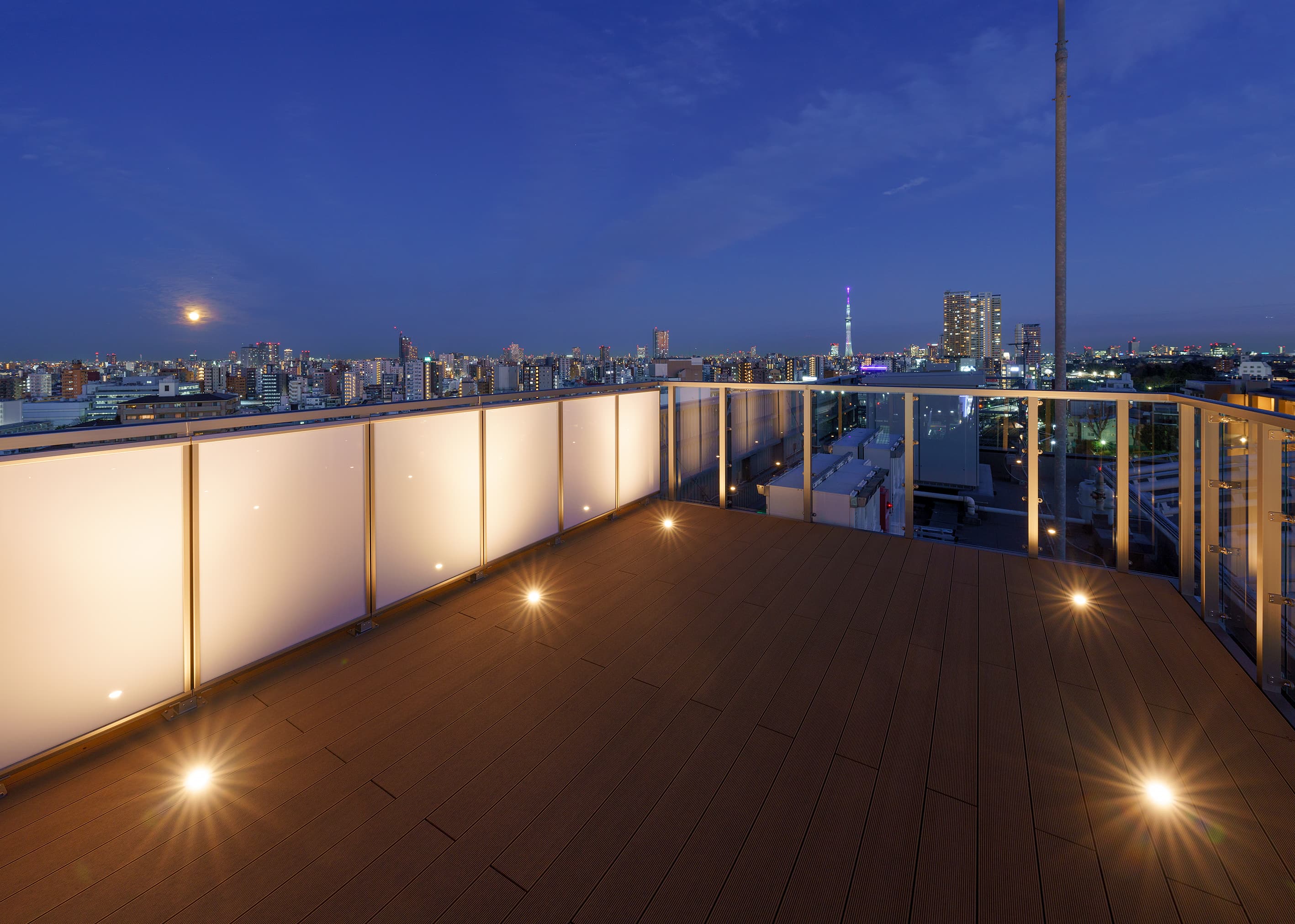 Rooftop Terrace 3